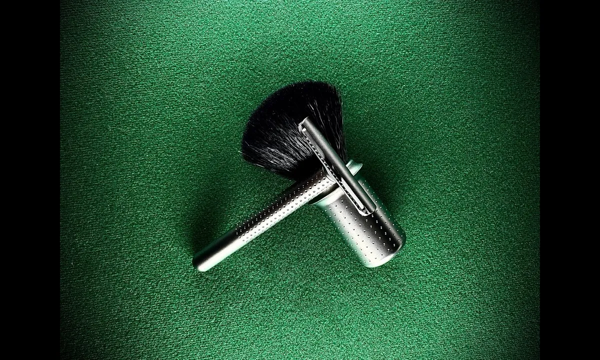 Video thumbnail for the Tatara Amakuni razor review
