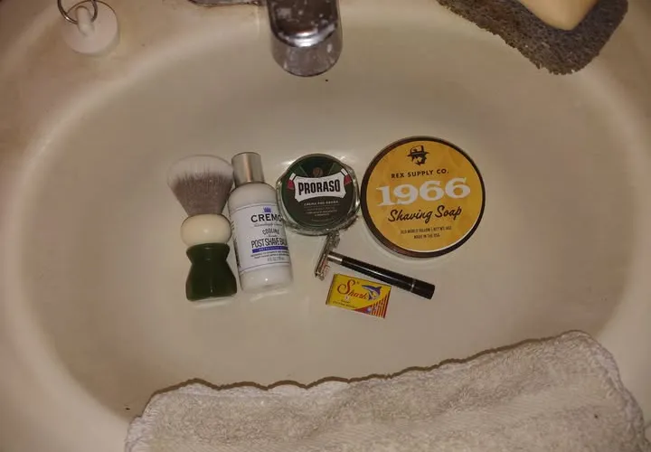 Daniel's Sunday shave setup