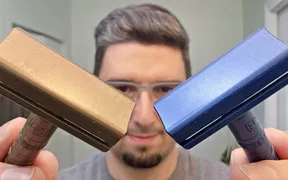 Henson AL13 Mild and Medium razors side by side, blue and tan colorways