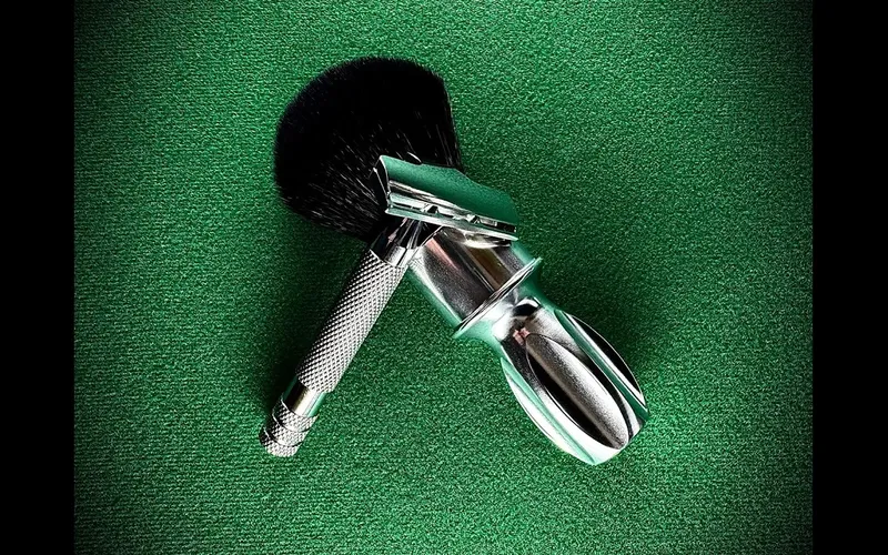 RazoRock Hawk III stainless steel AC razor with Bulldog handle, video thumbnail by SIG SOLO
