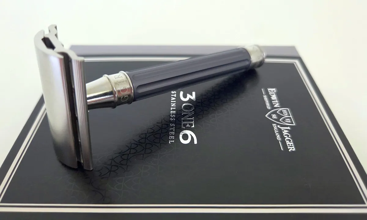 Edwin Jagger 3ONE6 stainless steel DE razor review by Shave And Tell