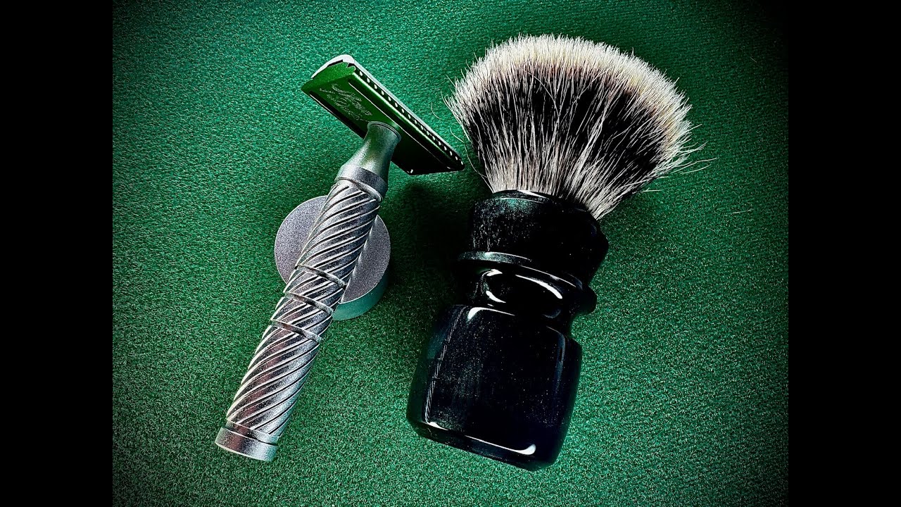 The Shave Dad Razor by Sig Solo - Shave Dad, Shave Dad