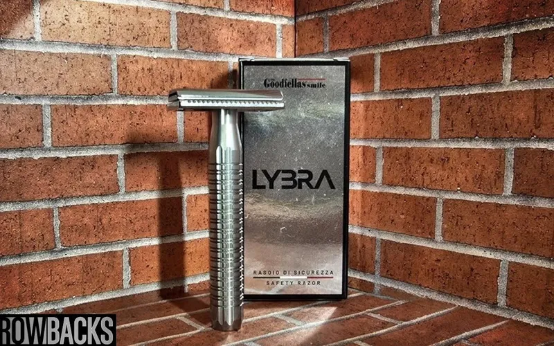 Goodfellas Smile Lybra safety razor, Episode 38 review by Tobin Fetters