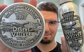 Saponificio Varesino Desert Vetiver soap tin next to the matching splash
